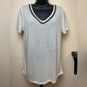 H & M Rhinestone Embellished Ribbed V- Neck Tee Shirt Cream- XS‎
